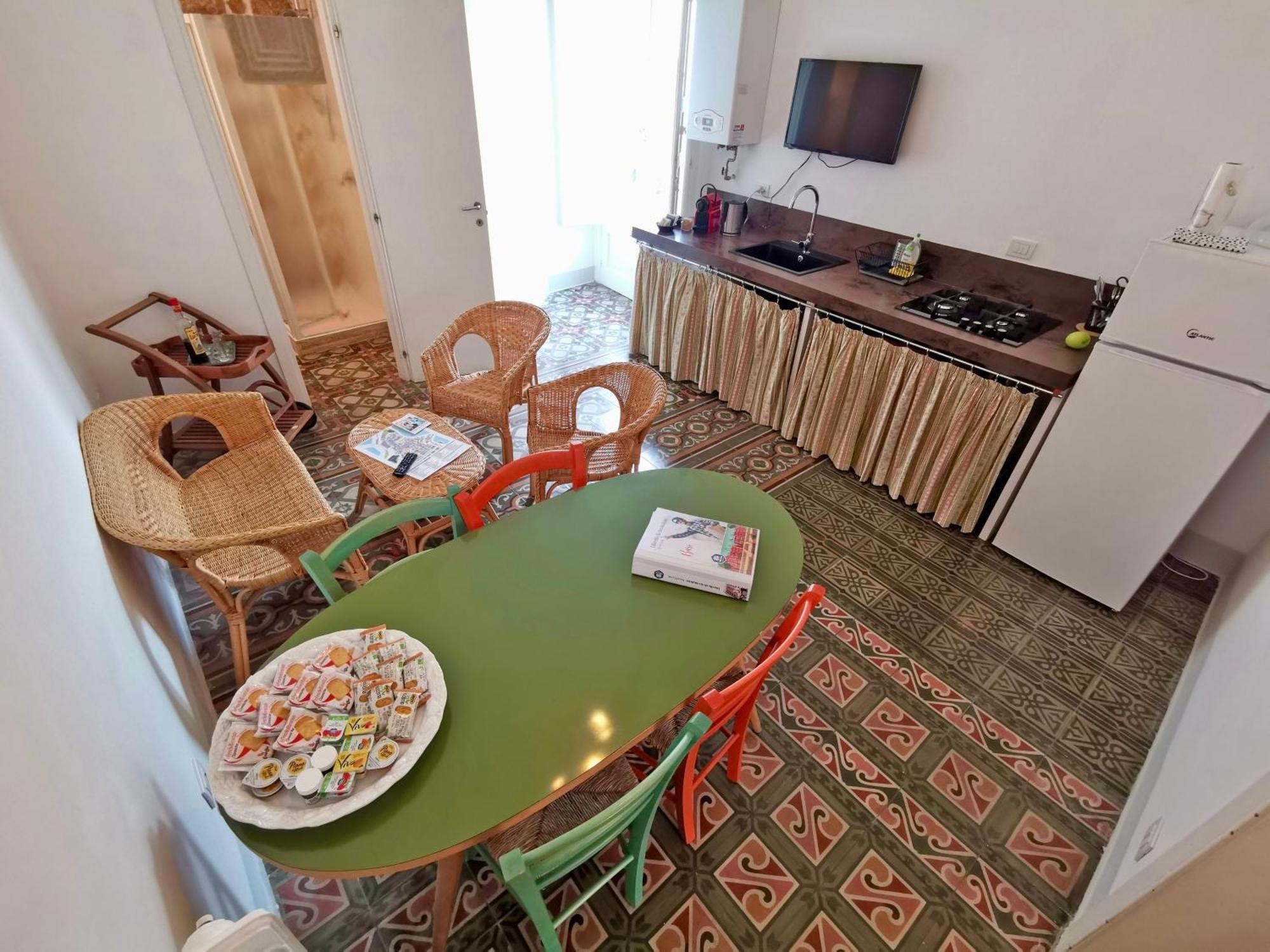 Apartment mit Balkon